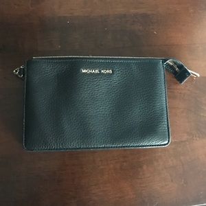 Michael Kors Wallet/Wristlet